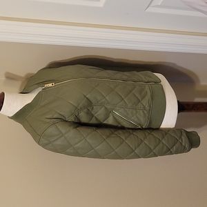 GUESS bomber style jacket. Full zip. Women's size SMALL.